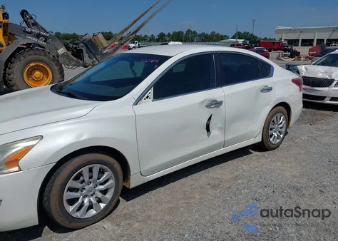 2013 Nissan Altima 2.5 S из США, поврежденный, VIN 1N4AL3AP7DN526276